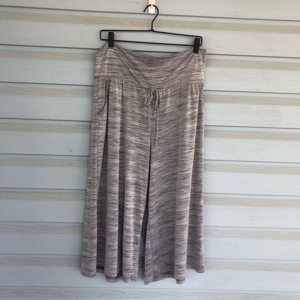 Knee length, flowy pants
